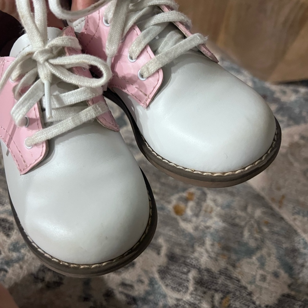 FootMates White and Pink Baby Shoes - Picture 4 of 4